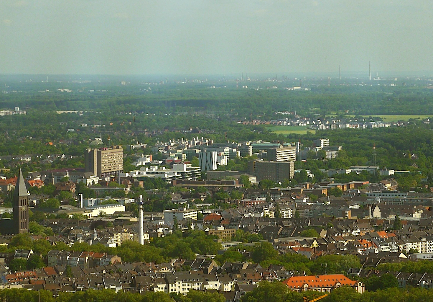 Blick von Fern auf die HHU